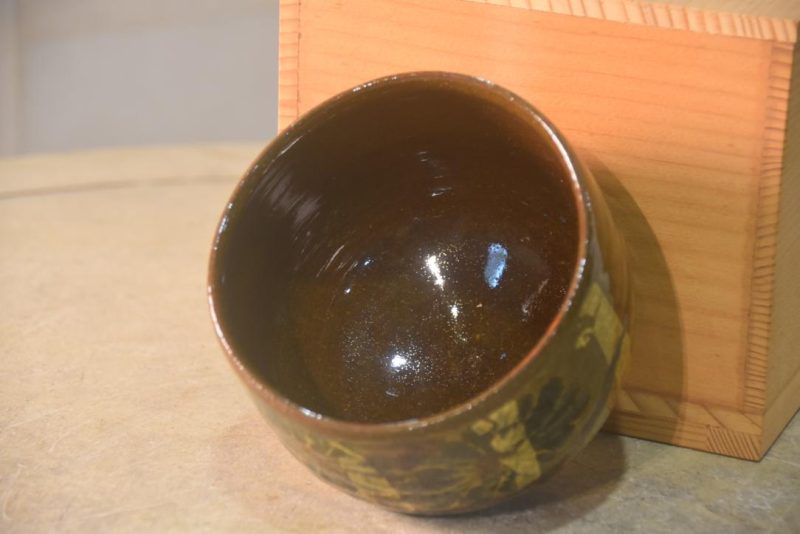 Chawan Tea Bowl in a Wooden box Width:110mm - Image 4