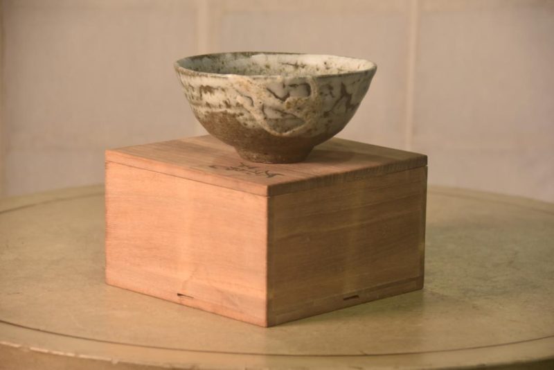 Chawan Tea Bowl in a Wooden box Width:140mm - Image 8