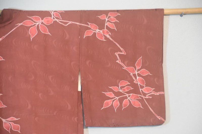 Maroon Waves Vintage Japanese Silk Haori Jacket - Image 2