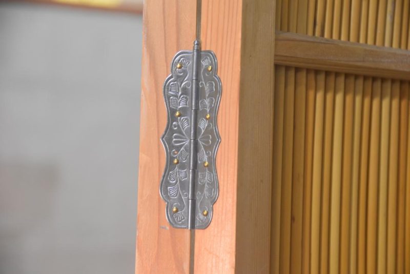 A Pair of Japanese Summer Doors (Hinged together) Width:1770mm - Image 3