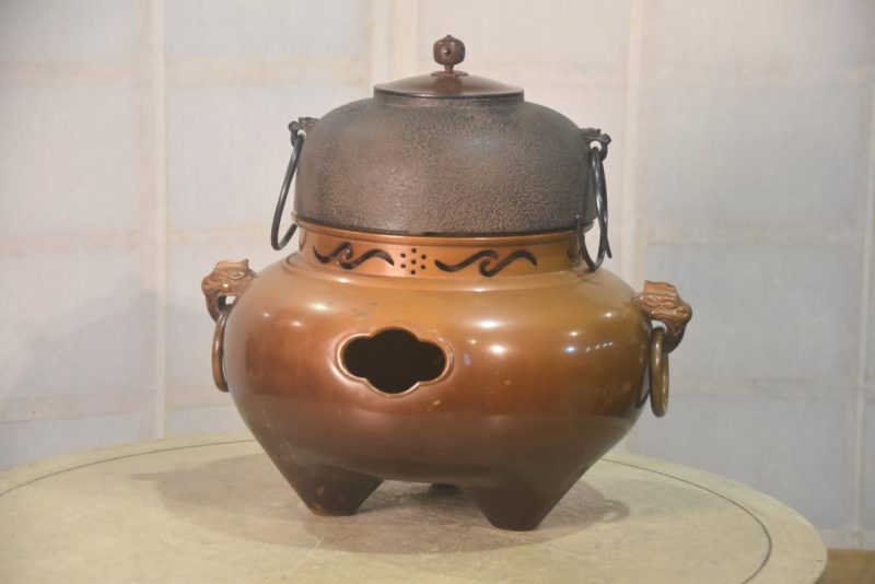 Cast Iron Chagama (Brazier and Kettle) Height:320mm - Image 7