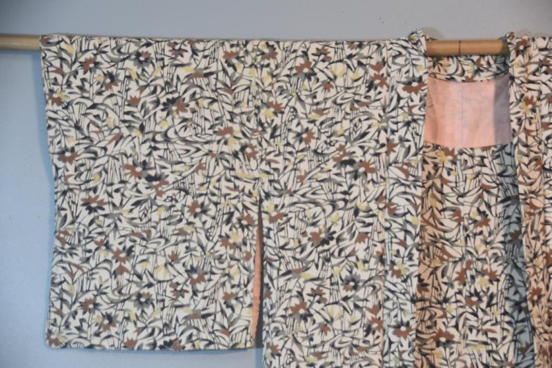 Japanese Floral Silk Vintage Haori - Image 3