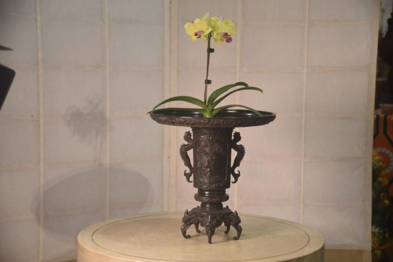 Bronze Usubata Vase Width:305mm - Image 9