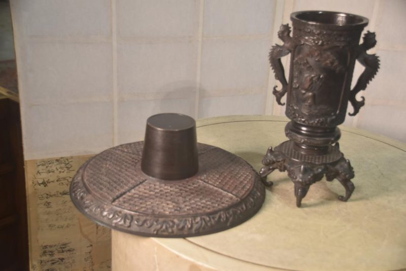 Bronze Usubata Vase Width:305mm - Image 6