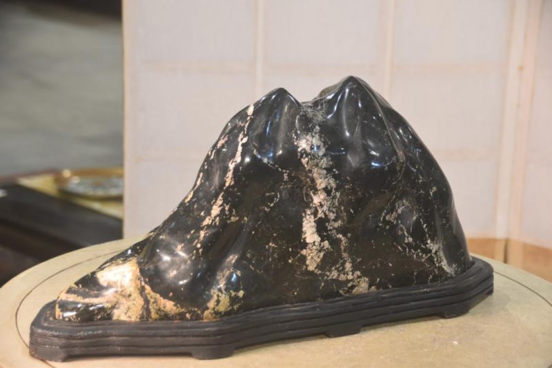 Suiseki Appreciation Rock Width:500mm - Image 3