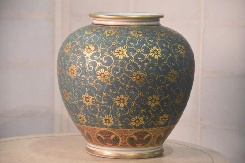 Japanese Pottery Kutani Dot Vase Width:310mm