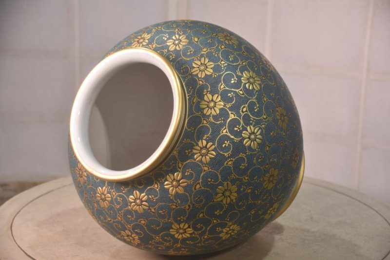 Japanese Pottery Kutani Dot Vase Width:310mm - Image 4