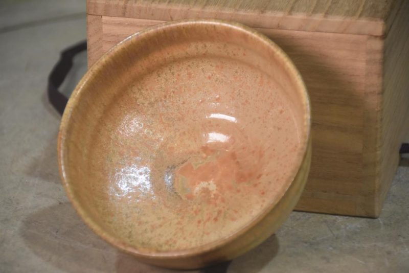 Chawan Tea Bowl in a Wooden box Width:122mm - Image 4