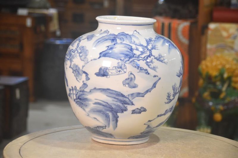 Japanese Blue and White Vase Height:330mm - Image 6