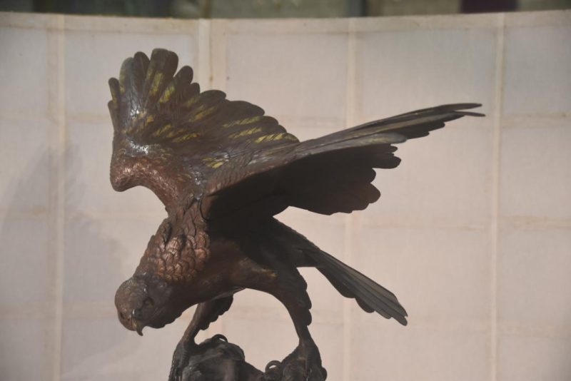 Japanese Bronze Eagle Statue Width:670mm - Image 7