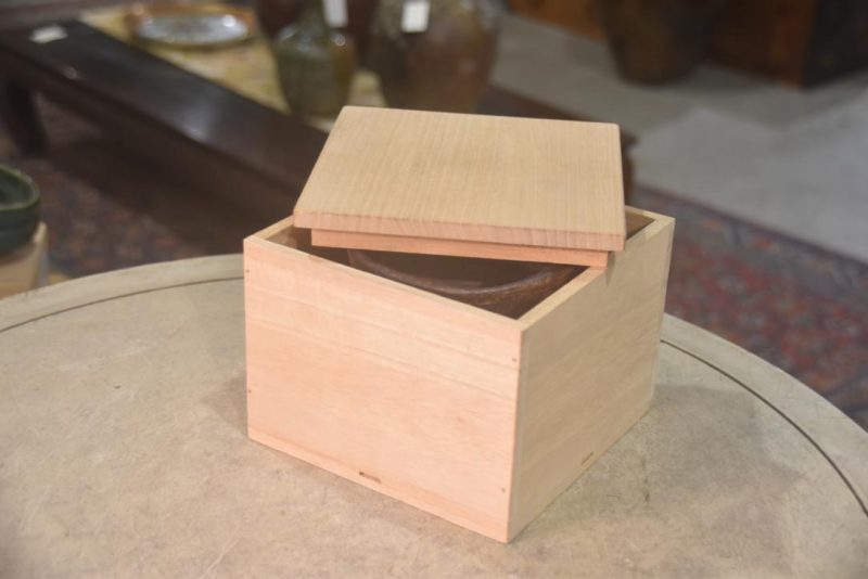 Shino Pottery Chawan Tea Bowl in a Box Width:120mm - Image 5