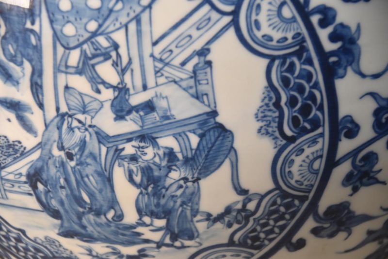 Japanese Blue and White Vase Height:300mm - Image 3