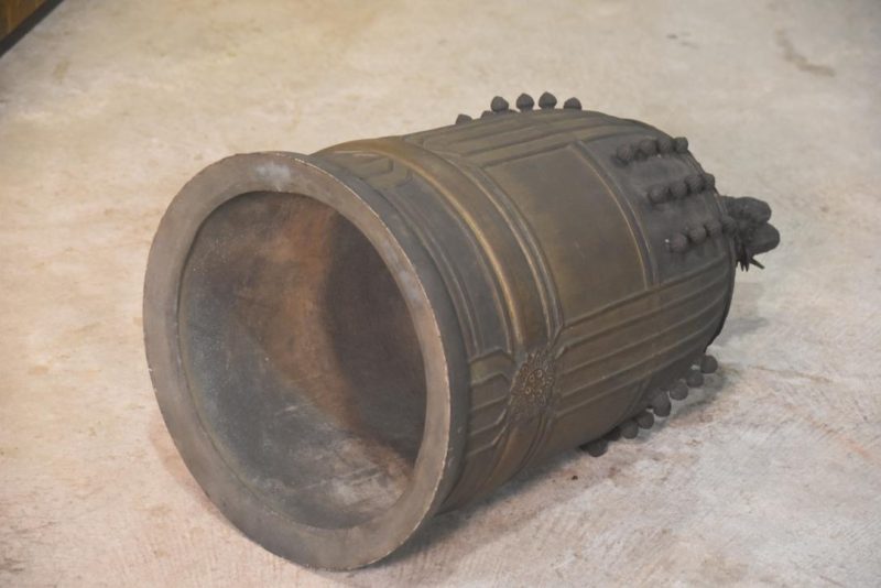 Japanese Bronze Hanging Temple Bell Height:690mm - Image 8