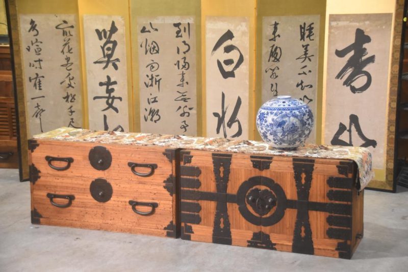 Antique Kannon Biraki Clothing Chest Width:900mm - Image 13