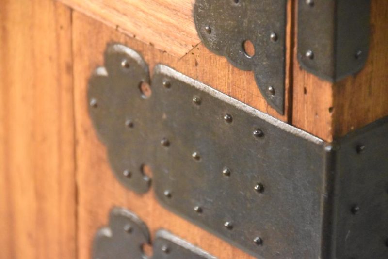 Antique Kannon Biraki Clothing Chest Width:900mm - Image 8