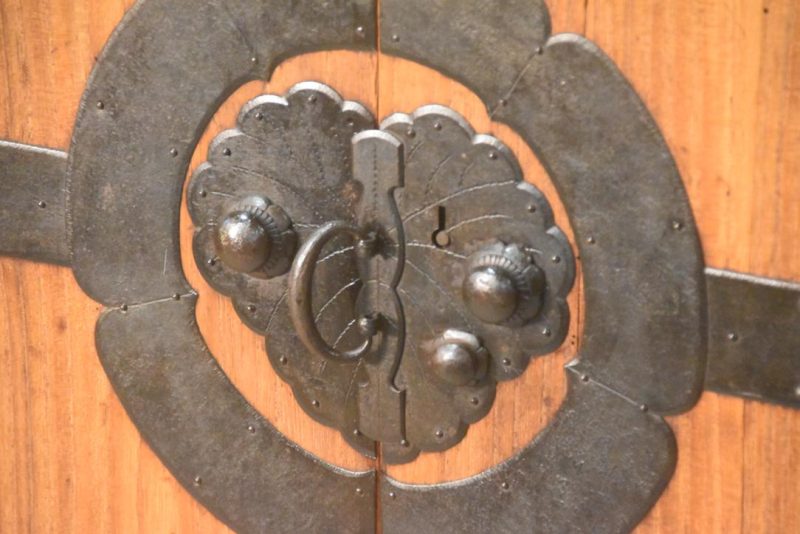 Antique Kannon Biraki Clothing Chest Width:900mm - Image 2