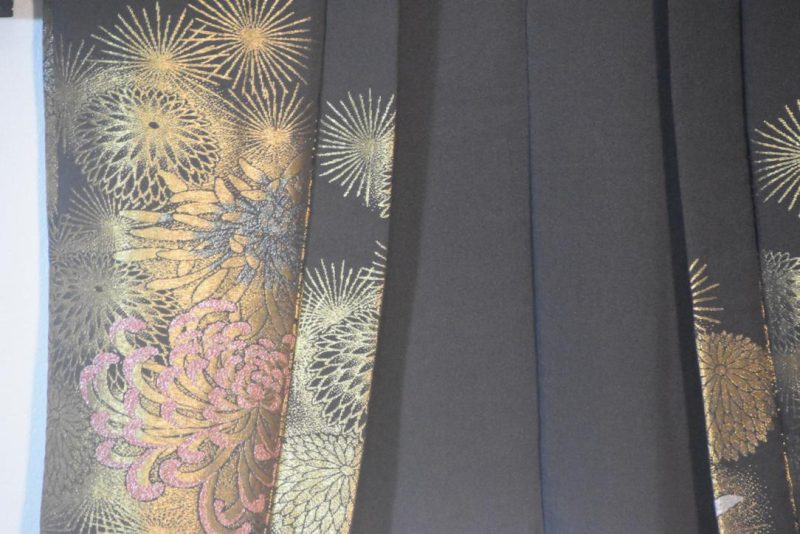 Chrysanthemum Metallic Thread Vintage Japanese Silk Haori Jacket - Image 12