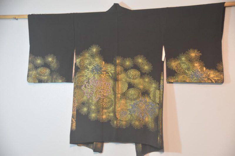 Chrysanthemum Metallic Thread Vintage Japanese Silk Haori Jacket - Image 13