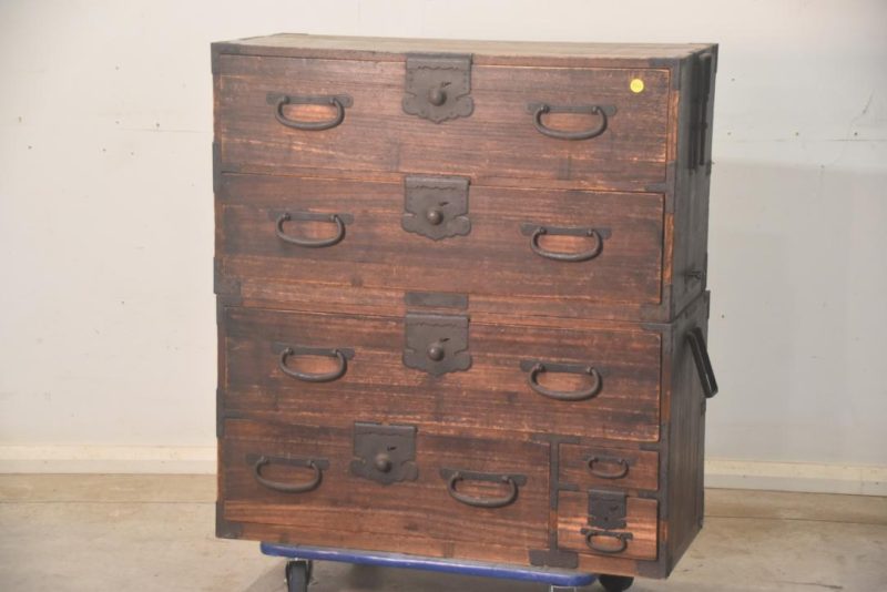 2 Section Clothing Chest Width:950mm