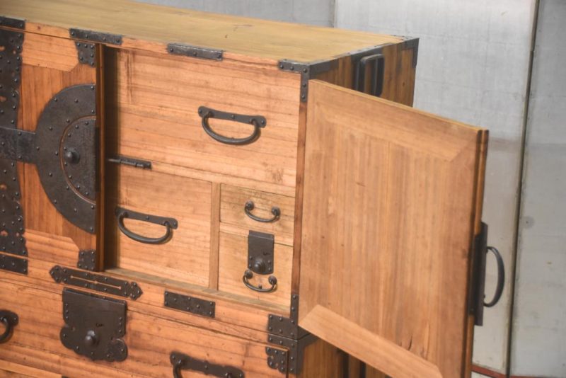 Antique Kannon Biraki Clothing Chest Width:960mm - Image 14