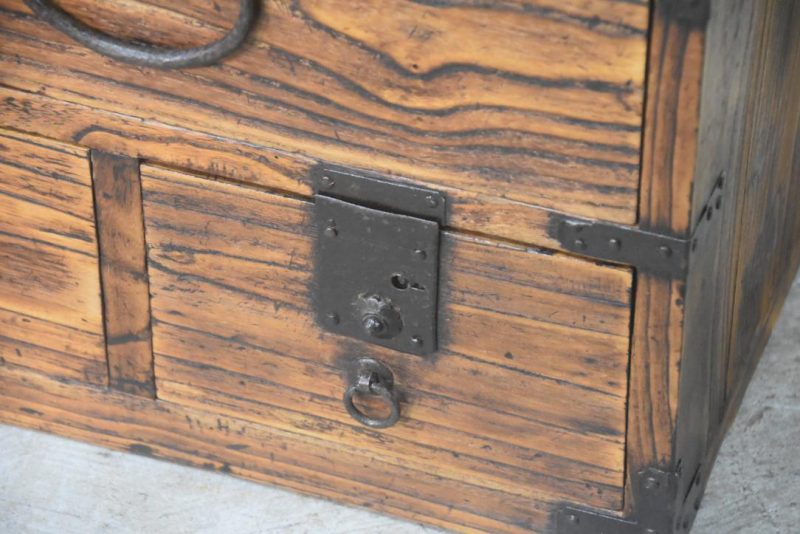 Japanese Antique Sword Chest Katana Dansu Width:1105mm - Image 9
