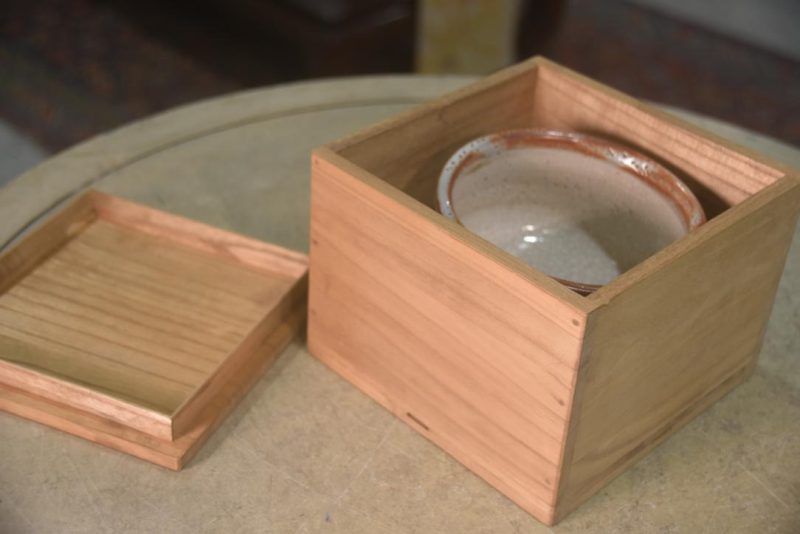 Oribe Pottery Chawan Tea Bowl in a Box Width:125mm - Image 10