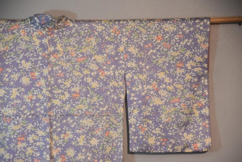 Petite Floral Silk Kimono from Japan - Image 4