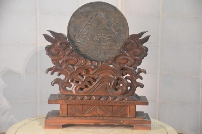 Japanese Bronze Silver Mirror on a Stand Height:420mm - Image 4
