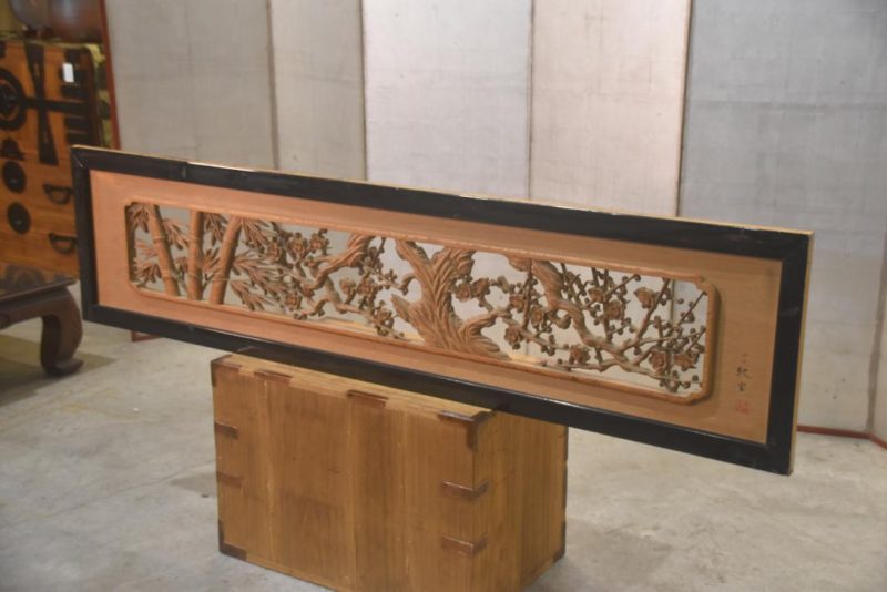 Japanese Carved Rama Transom with Lacquered Frame Width:1860mm - Image 7