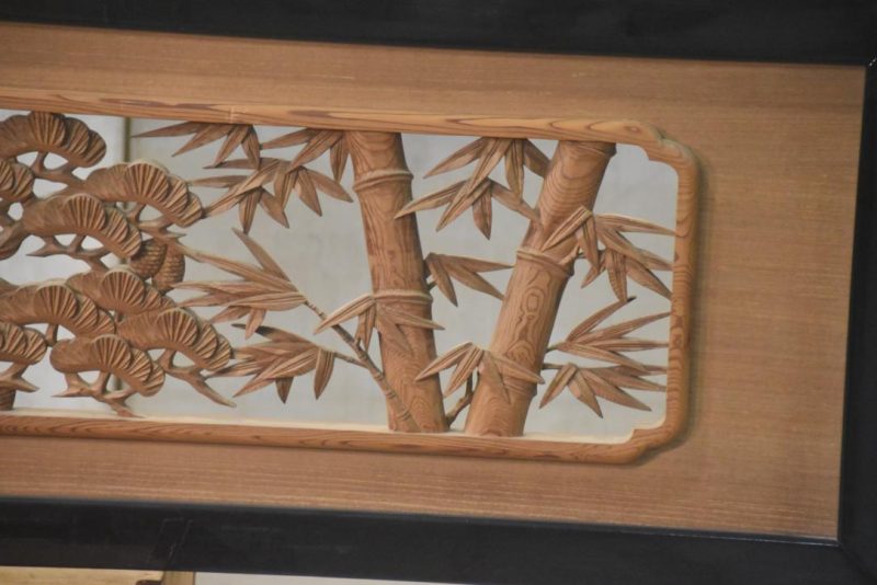 Japanese Carved Rama Transom with Lacquered Frame Width:1860mm - Image 6