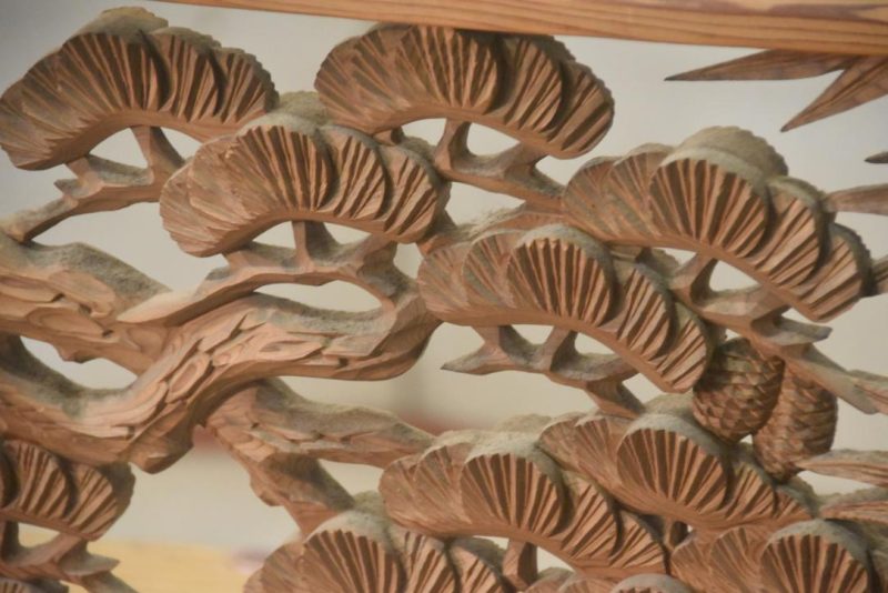 Japanese Carved Rama Transom with Lacquered Frame Width:1860mm - Image 5