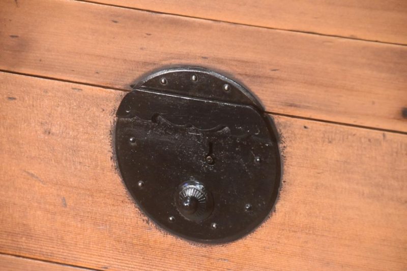 Double Gifu Region Merchants Chest Width:965mm - Image 2
