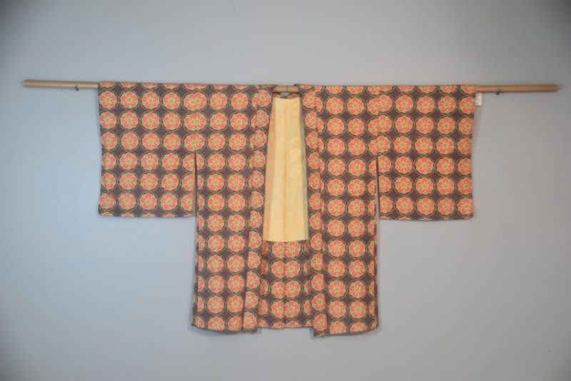 Very Motif-ated Vintage Japanese Silk Haori Jacket - Image 5