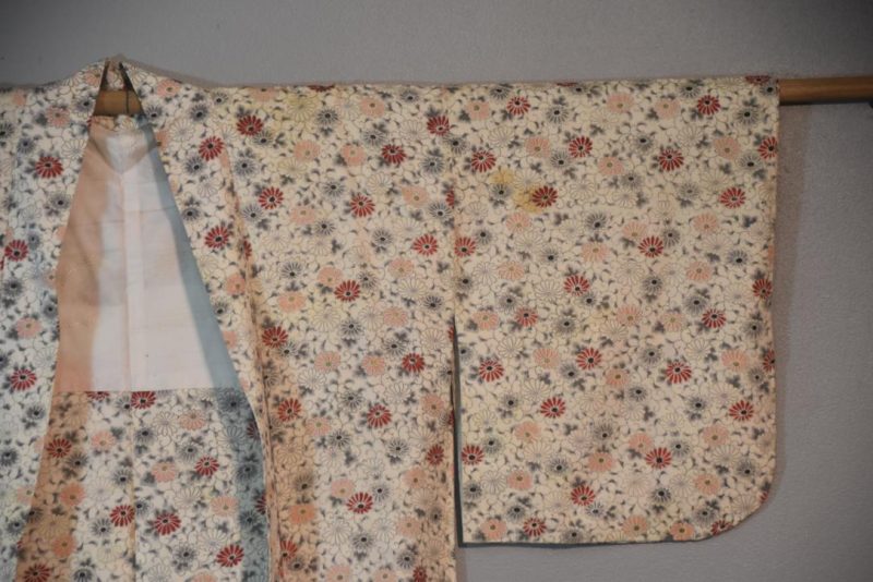 Petite Chrysanthemum Vintage Japanese Silk Haori Jacket - Image 3
