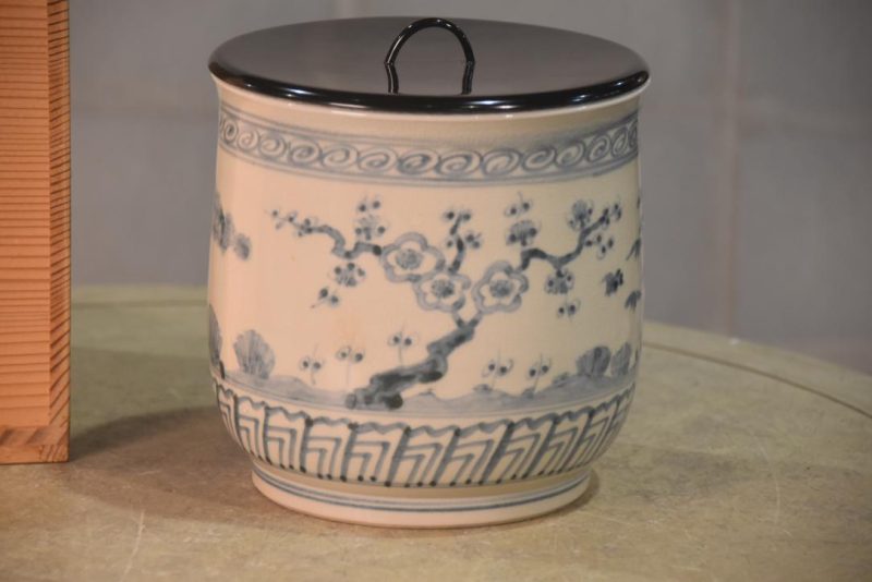 Blue & White Pottery Mizuzashi Height:165mm