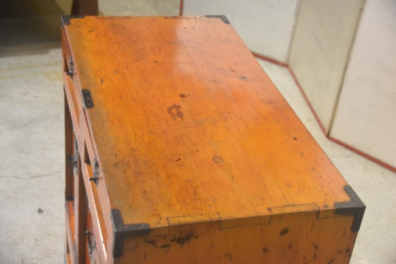 Kodansu Small Lacquered Chest Width:730mm - Image 9