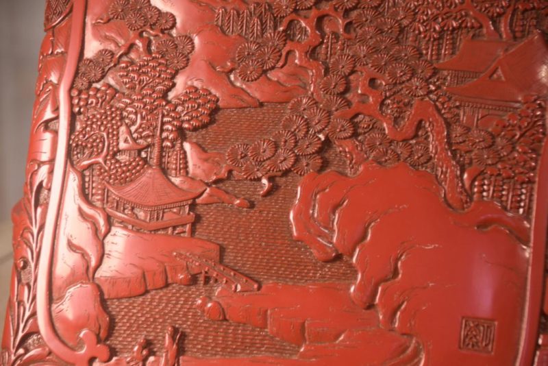 Japanese Lacquered Letter Box with Chinese Designs Width:310mm - Image 2