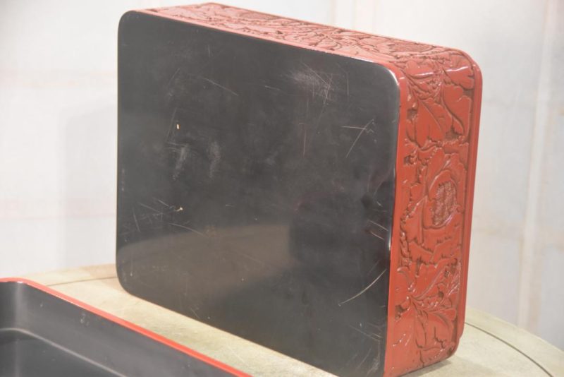 Japanese Lacquered Letter Box with Chinese Designs Width:310mm - Image 6