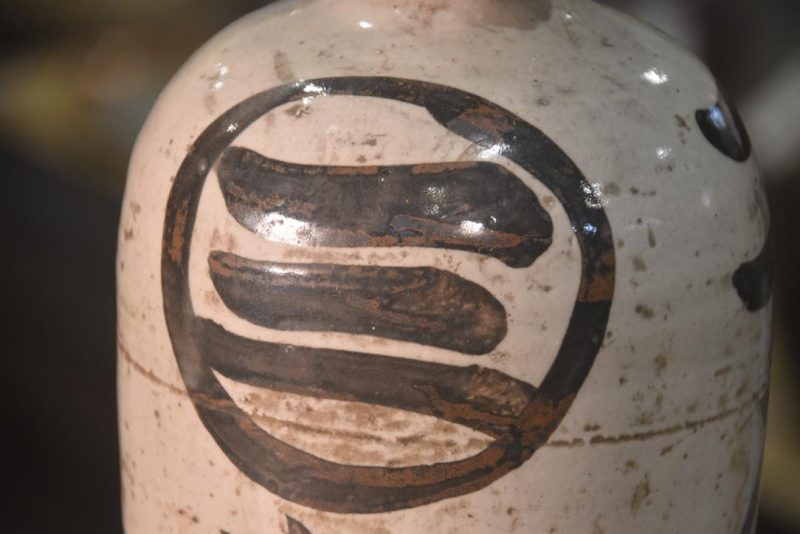 Shigaraki Pottery Tokuri Sake Bottle Height:255mm - Image 2
