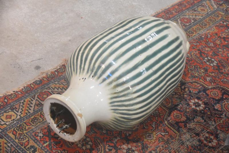 Shigaraki Drip Glaze Tsubo Urn Height:750mm - Image 7
