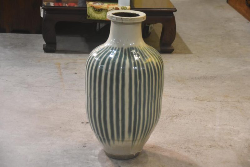 Shigaraki Drip Glaze Tsubo Urn Height:750mm - Image 4