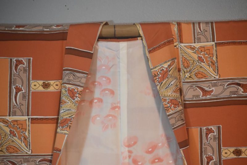 Quirky Fun Vintage Japanese Silk Haori Jacket - Image 4