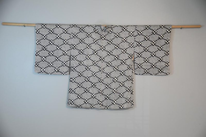 Black and White Vintage Japanese Silk Shibori Haori Jacket - Image 6