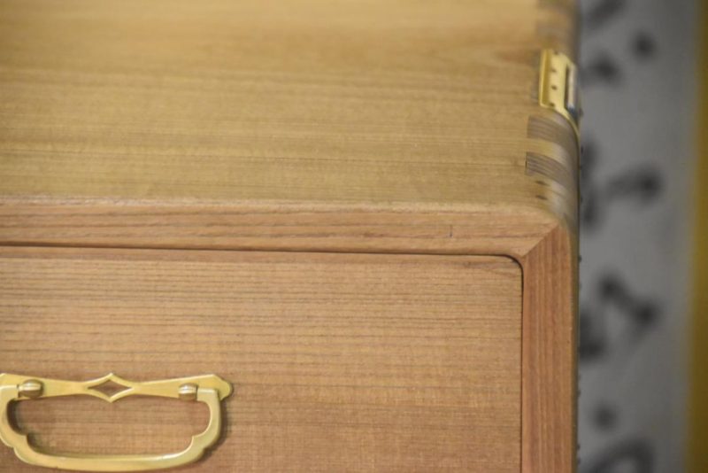 Vintage Clothing Chest  Width:1000mm - Image 9