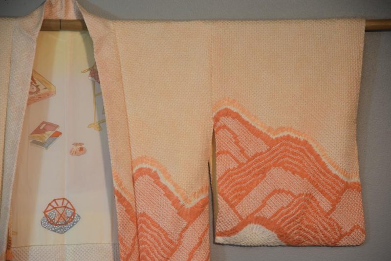 Apricot Mountainscape Vintage Japanese Silk Haori Jacket - Image 5