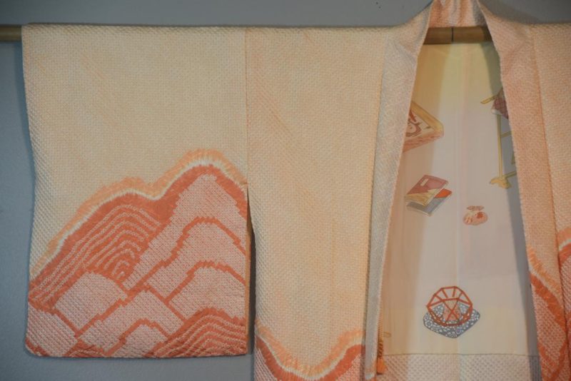 Apricot Mountainscape Vintage Japanese Silk Haori Jacket - Image 4