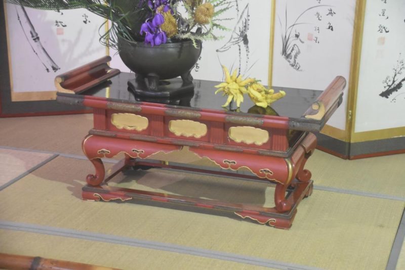 Japanese Antique Altar Table Width: 1110mm