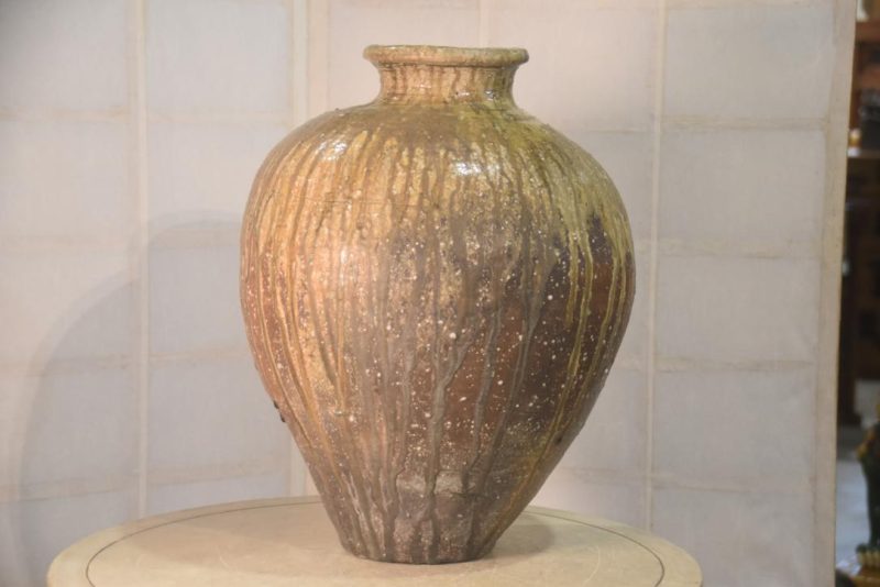Shigaraki Wood Fired Tsubo Vase Height:490mm - Image 10