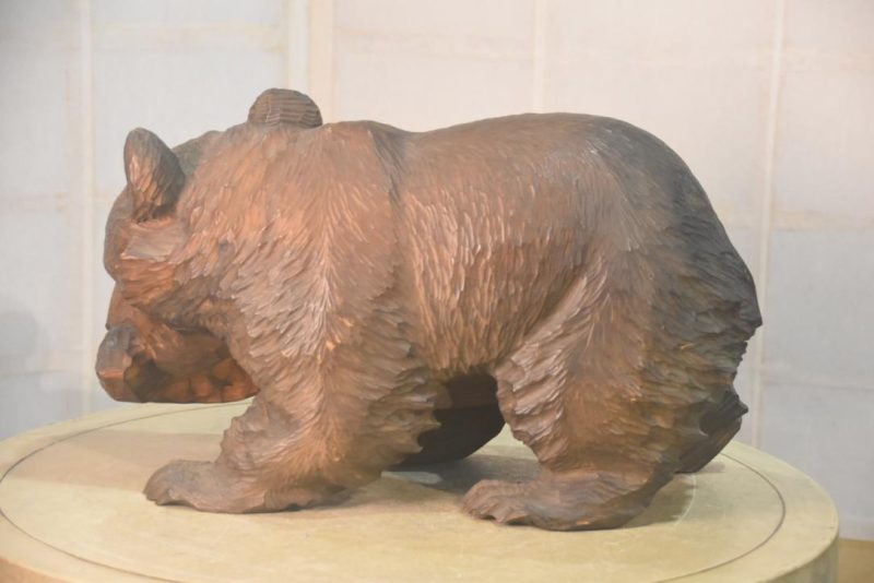 Carved Wooden Hokkaido Bear Width:400mm - Image 4