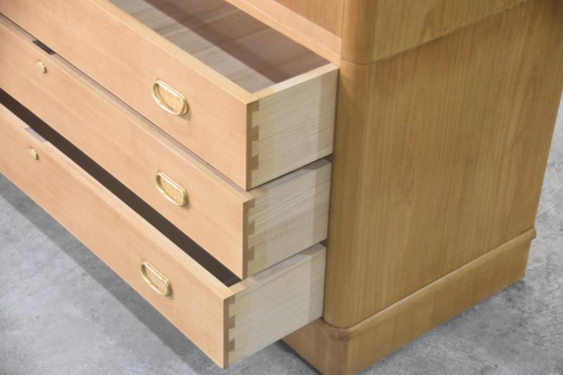 Superior Quality Vintage Wedding Chest (3 Sections) Width:1210mm - Image 13